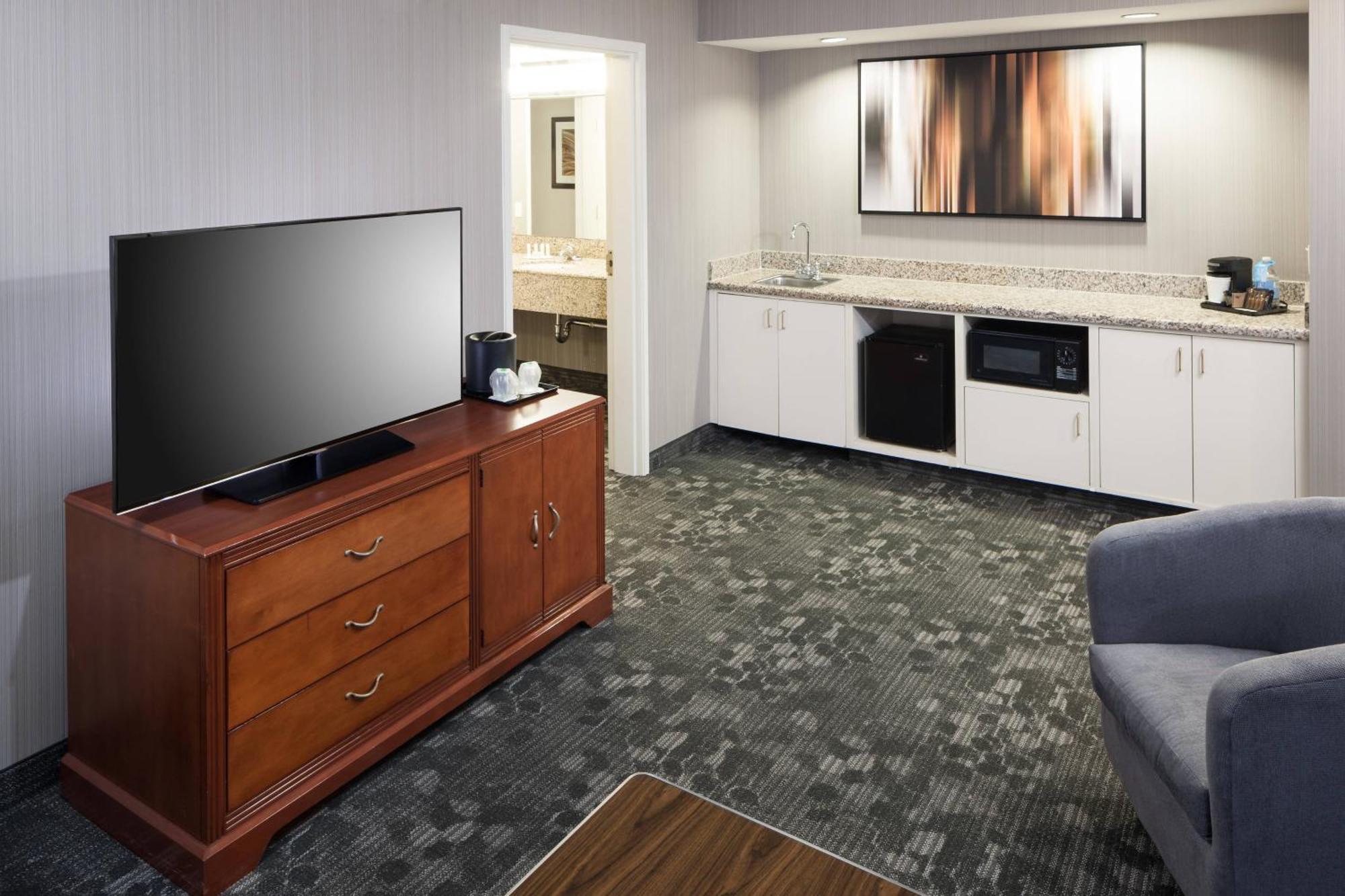 Courtyard Los Angeles Burbank Airport Экстерьер фото
