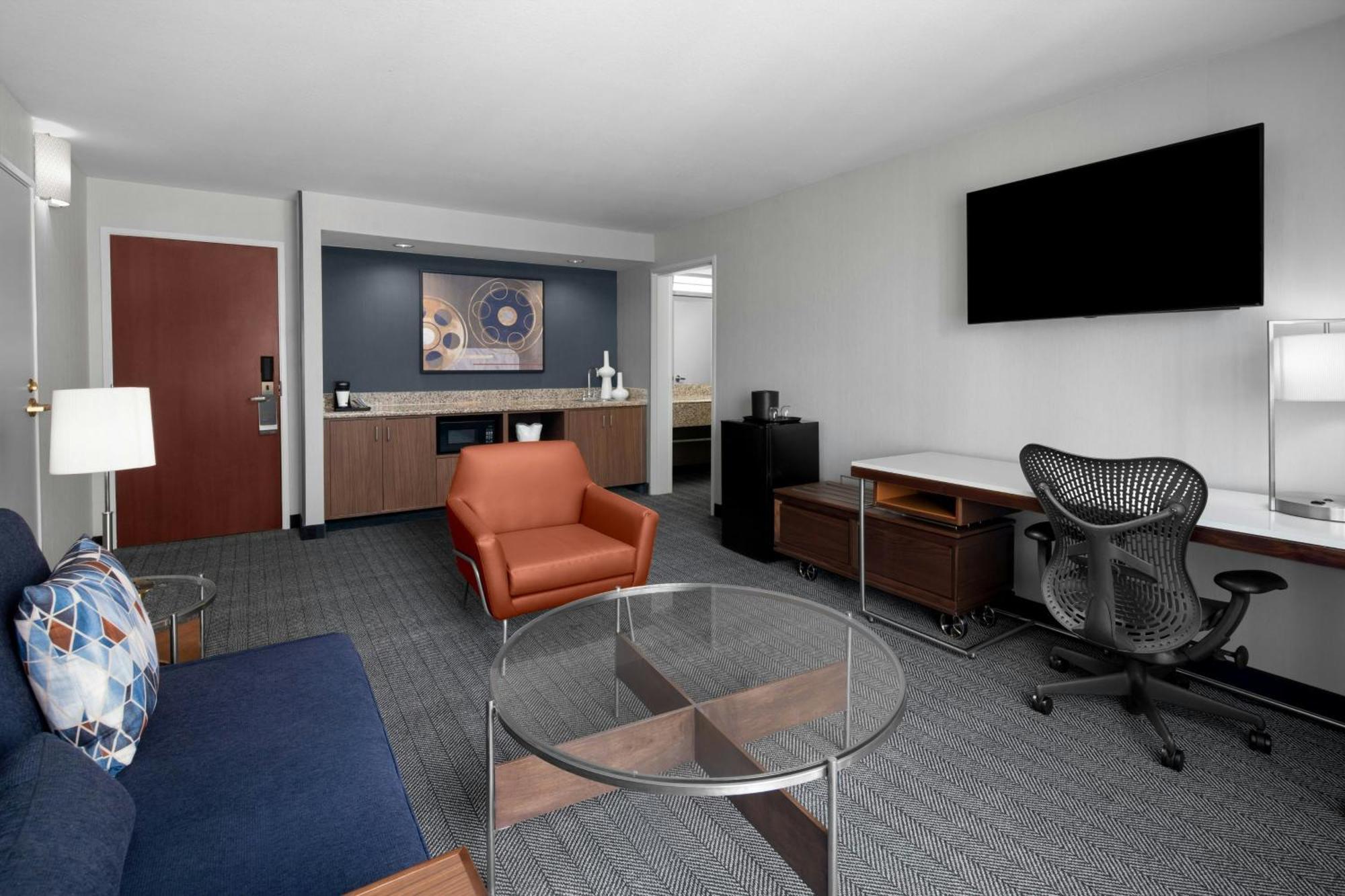 Courtyard Los Angeles Burbank Airport Экстерьер фото