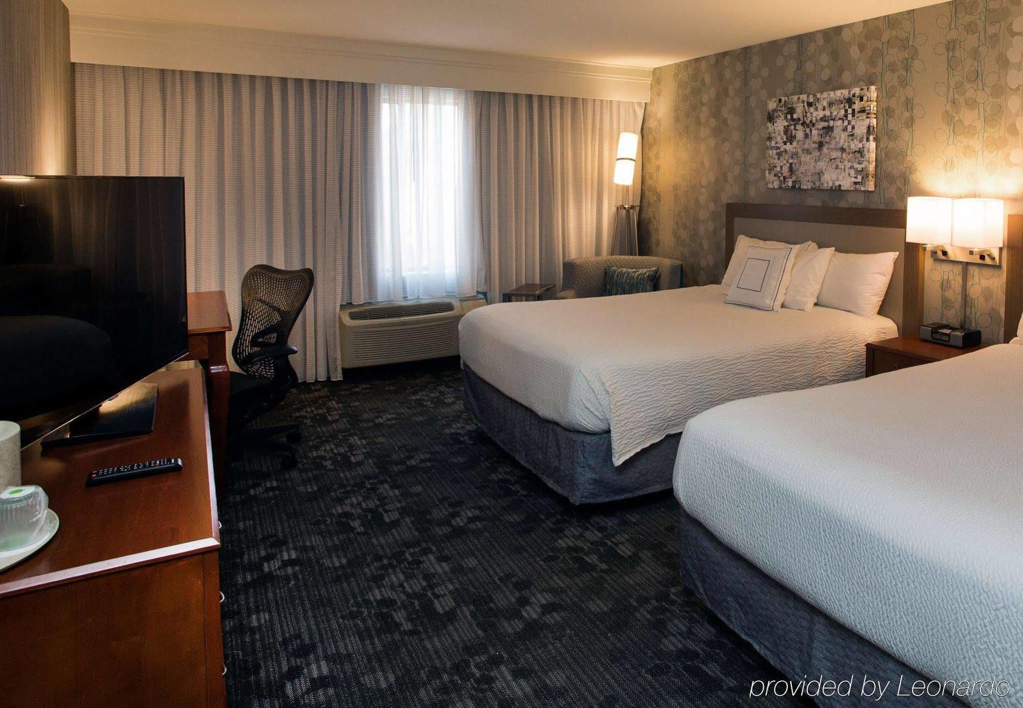 Courtyard Los Angeles Burbank Airport Экстерьер фото
