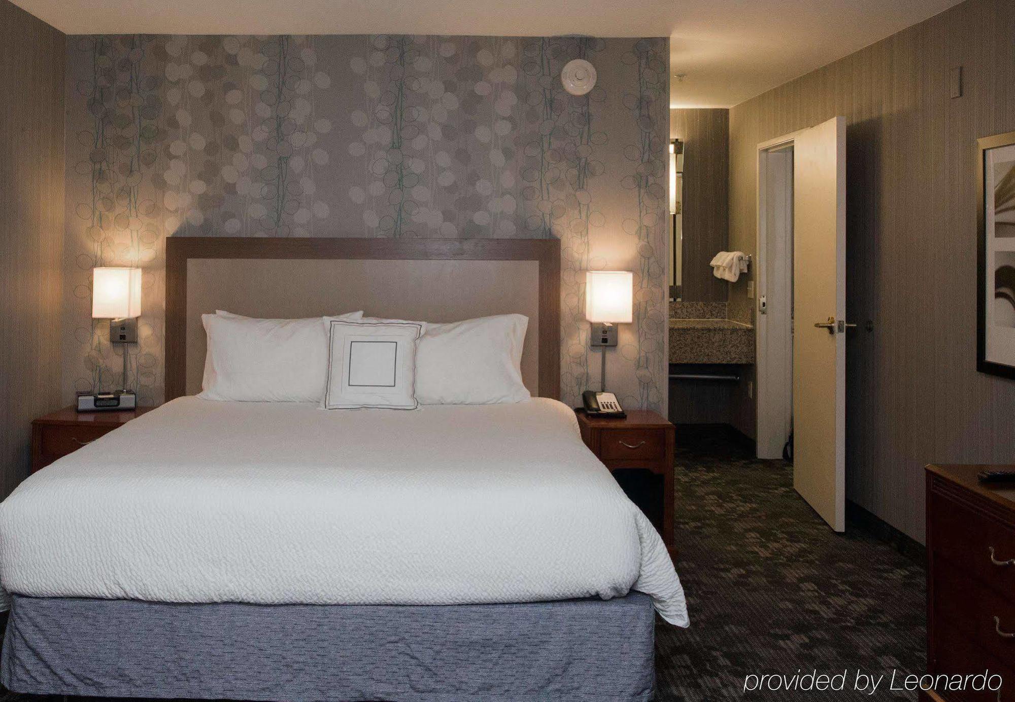 Courtyard Los Angeles Burbank Airport Экстерьер фото