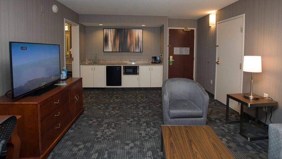 Courtyard Los Angeles Burbank Airport Экстерьер фото