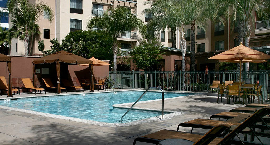 Courtyard Los Angeles Burbank Airport Экстерьер фото